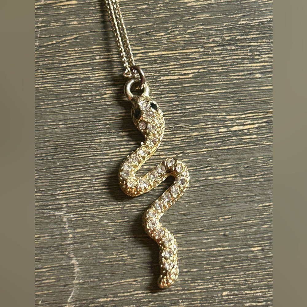 Gold Snake Pendant‎ Necklace
